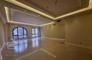 ۳۷۰متر ۴خواب فول مشاعات/ زیبا ترین کلاسیک منطقه