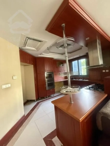 فروش اپارتمان 223 متری زعفرانیه