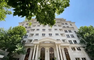 آپارتمان فرمانیه شرقی / ۱۷۴ متر / برج / لحظه آخر