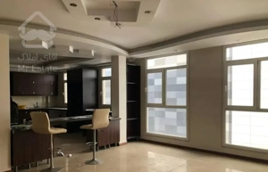 ۱۶۰ متر/ کلید نخورده/ پونک / همیلا