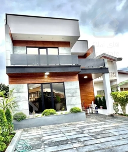 بهشت ویلاباغ دوبلکس۳۲۰مترجنگلی سندتکبرگ شهرک گیت