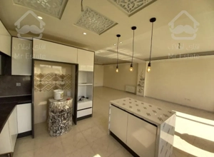 فروش  ۳۷۱متر /۳ طبقه تک‌واحدی/ منطقه۲۲