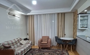 ۸۶ متر فول امکانات رو به نما پر نور/شهرک آزادی