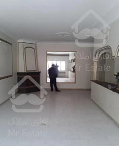 جماران ۱۰۲متر تک‌خواب پارکینگ تراس