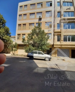 اپارتمان ۸۵ متری در مشهد