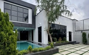 مدرن استخردار و سنددار ۳۰۰ متری واقع در منطقه برند