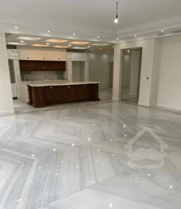 فرمانیه 200 متر /فول مشاعات/دو پارکینگ/مصرف کننده