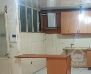 اشرفی اصفهانی  زیر همکف ،خانه ویلایی نور گیر