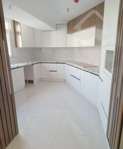 آپارتمان ۱۲۵ متر شهرک چیتگر ایرانمال برج جی  G