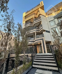جنوبی رو ب نما/ ۱۳۵ متر /فاز ۲ /بالکن دار