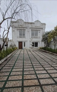 ویلای نزدیک به شهر چهار خواب فول امکانات