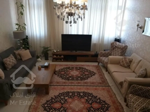 68متر 2خواب سالن پرده خور رو به آفتاب