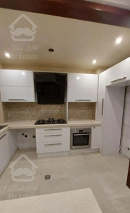 نفت شمالی / 140 متر 3 خواب / خوش نقشه رو به آفتاب