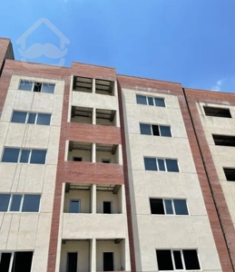 ۹۵ متری با پارکینگ