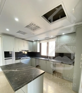 ۱۹۰ متر / ۳ خواب در شرق مرزداران