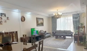 82 متر دو نبش با امکانات قاب میدون