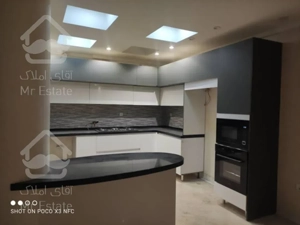 پاسداران 145 متر