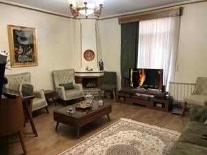 فروش آپارتمان ۶۰ متری یک خوابه نما تراورتن سالن پرده خور در کوی ارم