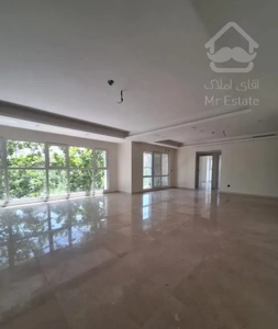 ۲۵۰ /یارمحمدی/پاگردمجزا/فول /۳پارکینگ سندی