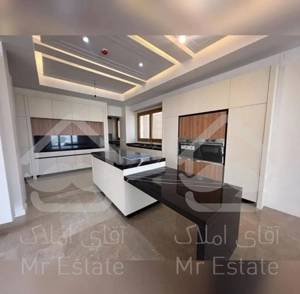 پاسداران 300 متر قلب منطقه