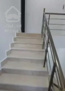 فروش آپارتمان ۱۳۰ متری ۲ خوابه طبقه ۲