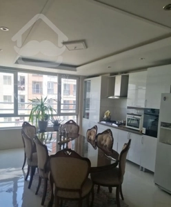 ۹۰ متر ، ۲ خواب ، سالن پرده خور ،   صادقیه