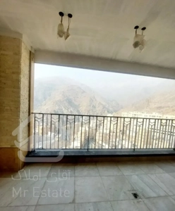 ۲۲۵ متر برج باغ  ، ۲ پارکینگ سندی