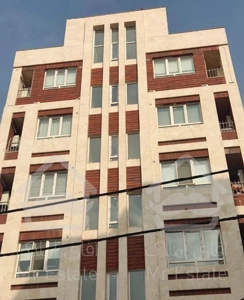 ۹۵متر۲خواب فول امکانات ساختمان نوساز خوش نقشه