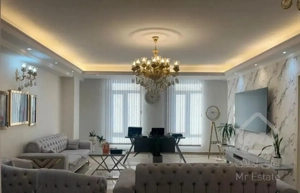 ۱۶۰ متر آپارتمان لاکچری سند سالم صحرای نارون