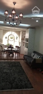 آپارتمان ۹۰ متری دو خوابه واقع در سعادت آباد