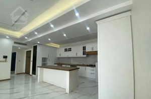 ۱۴۳ متر / سه خواب / تهران ویلا