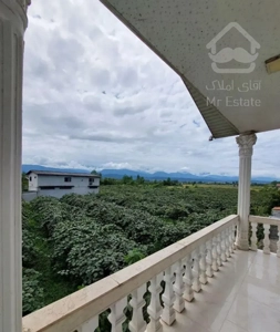 ویلا دوبلکس با ویو ابدی باغ کیوی و کوهستان وجنگل