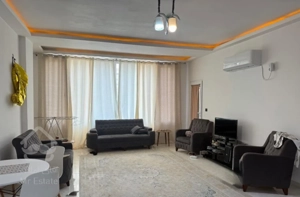 78متر یک خوابه با پذیرایی دلباز و نورگیر