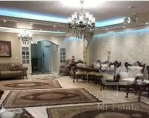 آپارتمان تک واحدی با پارکینگ و انباری