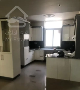 ۱۹۰متر بنا + ۱۴۰متر قدرالسهم