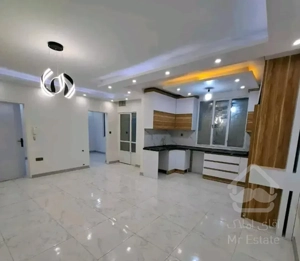 66متر+آسانسورپارکینگ+خوش نقشه+متریال درجه1