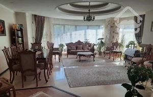 آپارتمان ۲۳۵ متری / تکواحدی