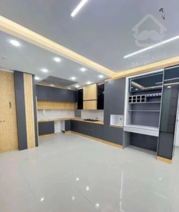 ۵۲متر خوش نقشه با پارکینگ اختصاصی طبقه ۱