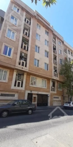 ۸۰متر‌دوخوابه فول امکانات نزدیک متروفروش ومعاوضه