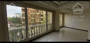 آپارتمان ۱۳۵ متر در نیاوران