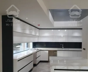 آپارتمان ۲۳۰متر چهارباغ بالا