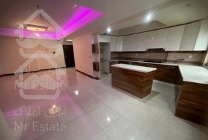 کوهک‌روبروی‌مرکزخریدطوبی/۱۲۷متر۳خواب/سالنGYM