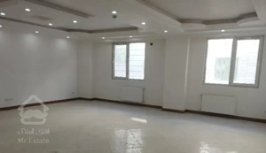 ۷۰ متر دو خواب/آسانسور دار/نورگیر