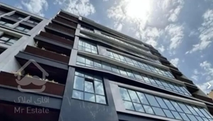 گلستان جنوبی/110 متر دو خوابه /طبقه اول