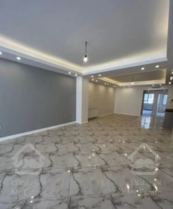 اپارتمان ۱۳۵متر کلید نخورده