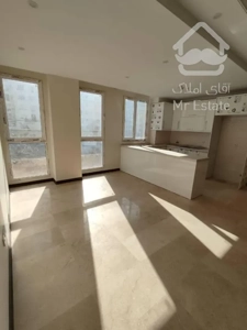 ۱۲۰ متر بلوار فردوس نوساز رو به آفتاب