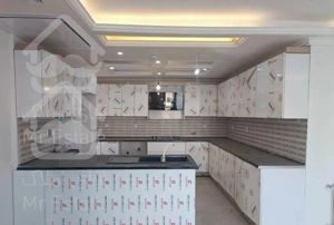 ۸۲متر.نوساز.خ رشت .ولی عصر