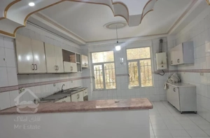 آپارتمان 102متری طبقه سوم