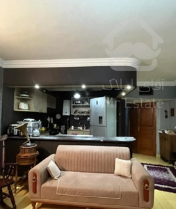 فروش آپارتمان ۸۰ متری ۲ خوابه طبقه ۳ در لادن