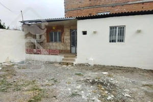 ویلایی بنا ۸۰ متر . انتهای ایرانمهر بالا .کل۲۱۵متر